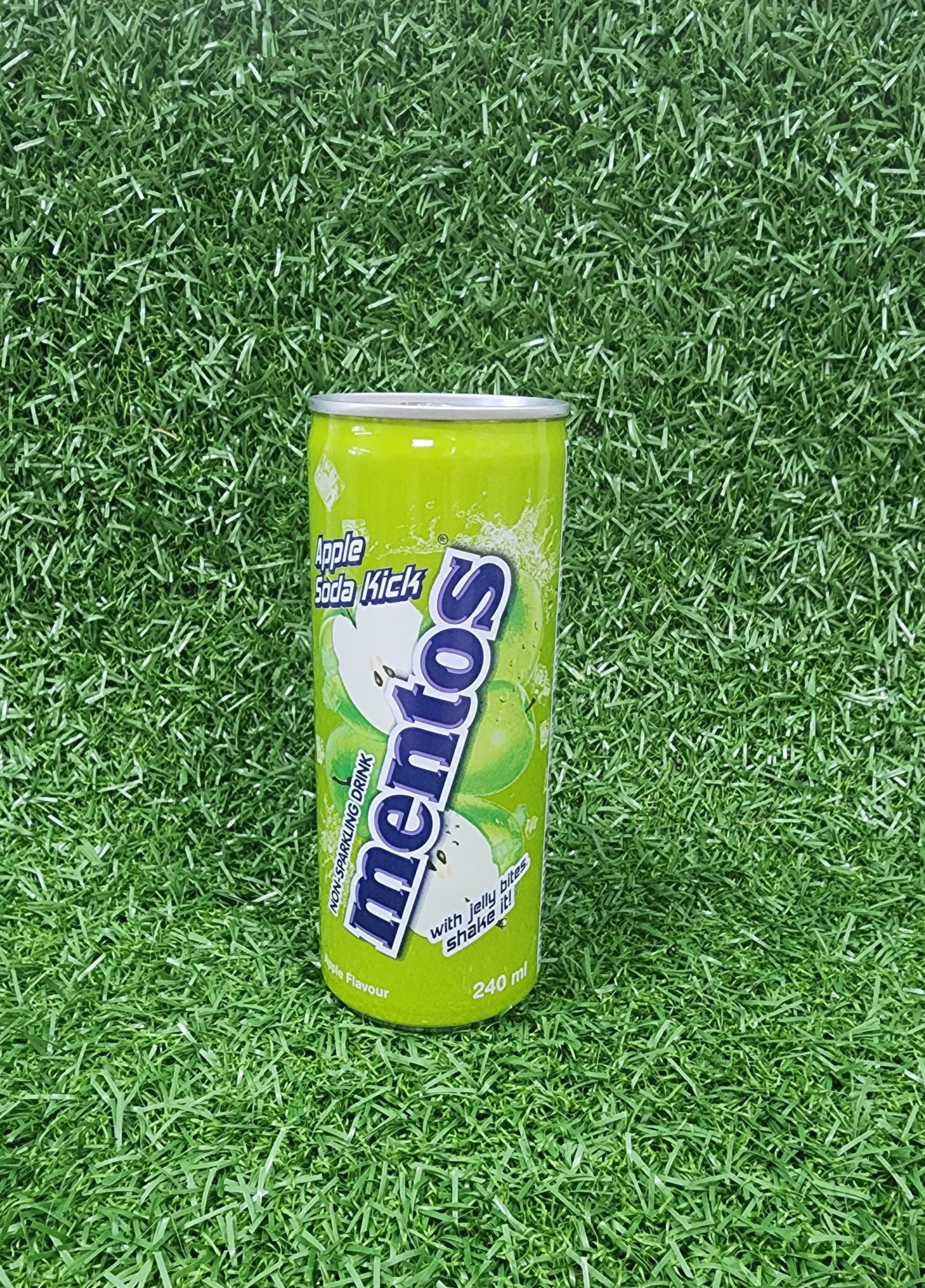 Mentos Apple Soda Kick- with jelly bites, shake it!