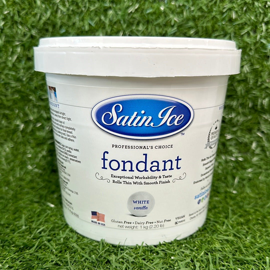 Satin Ice Fondant 1kg - White. In Store pick up only