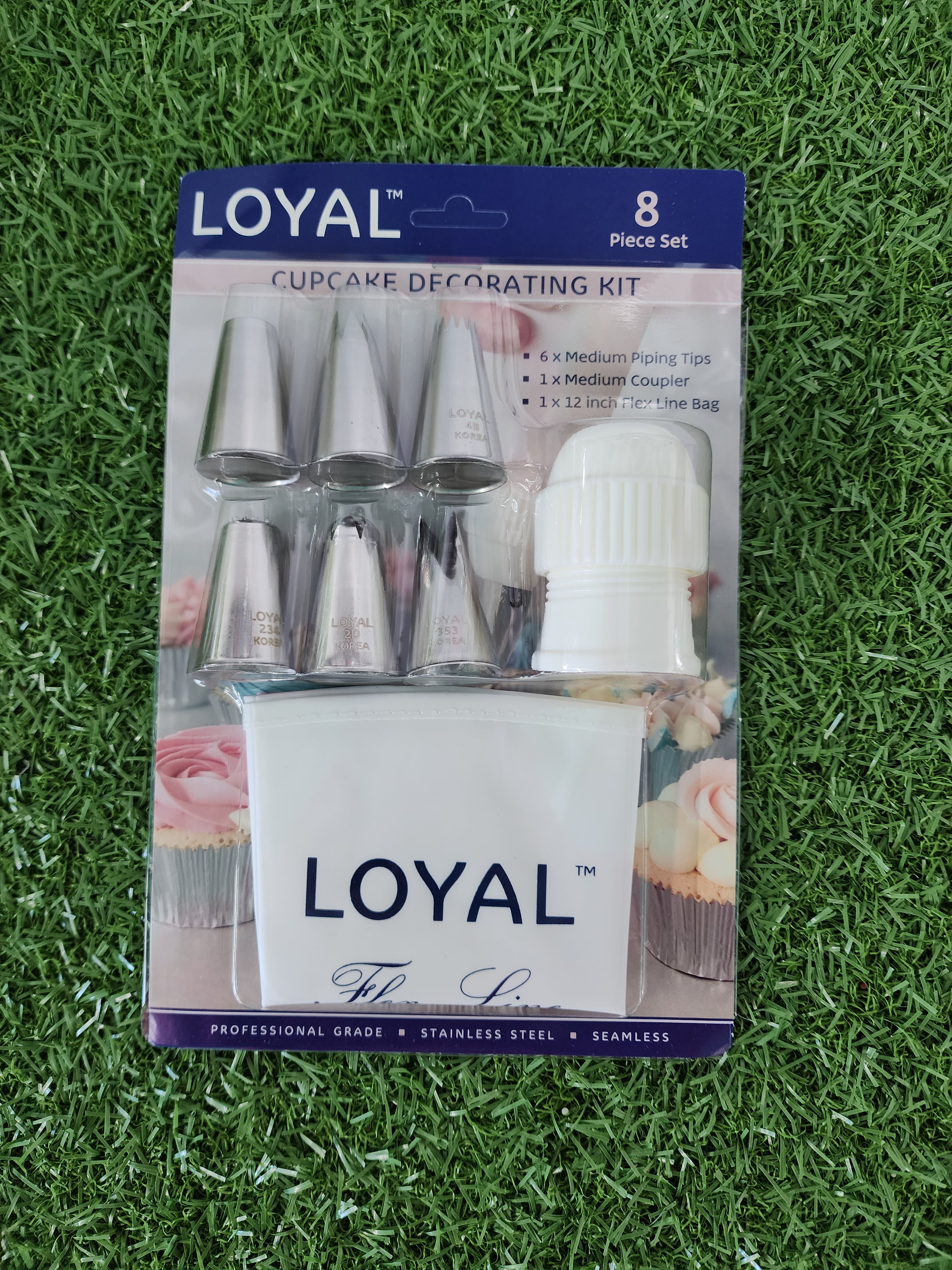 Loyal Cupcake Decorating Kit